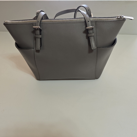 Michael Kors Jet Set East/West Tote Pearl Gray - Picture 8 of 14